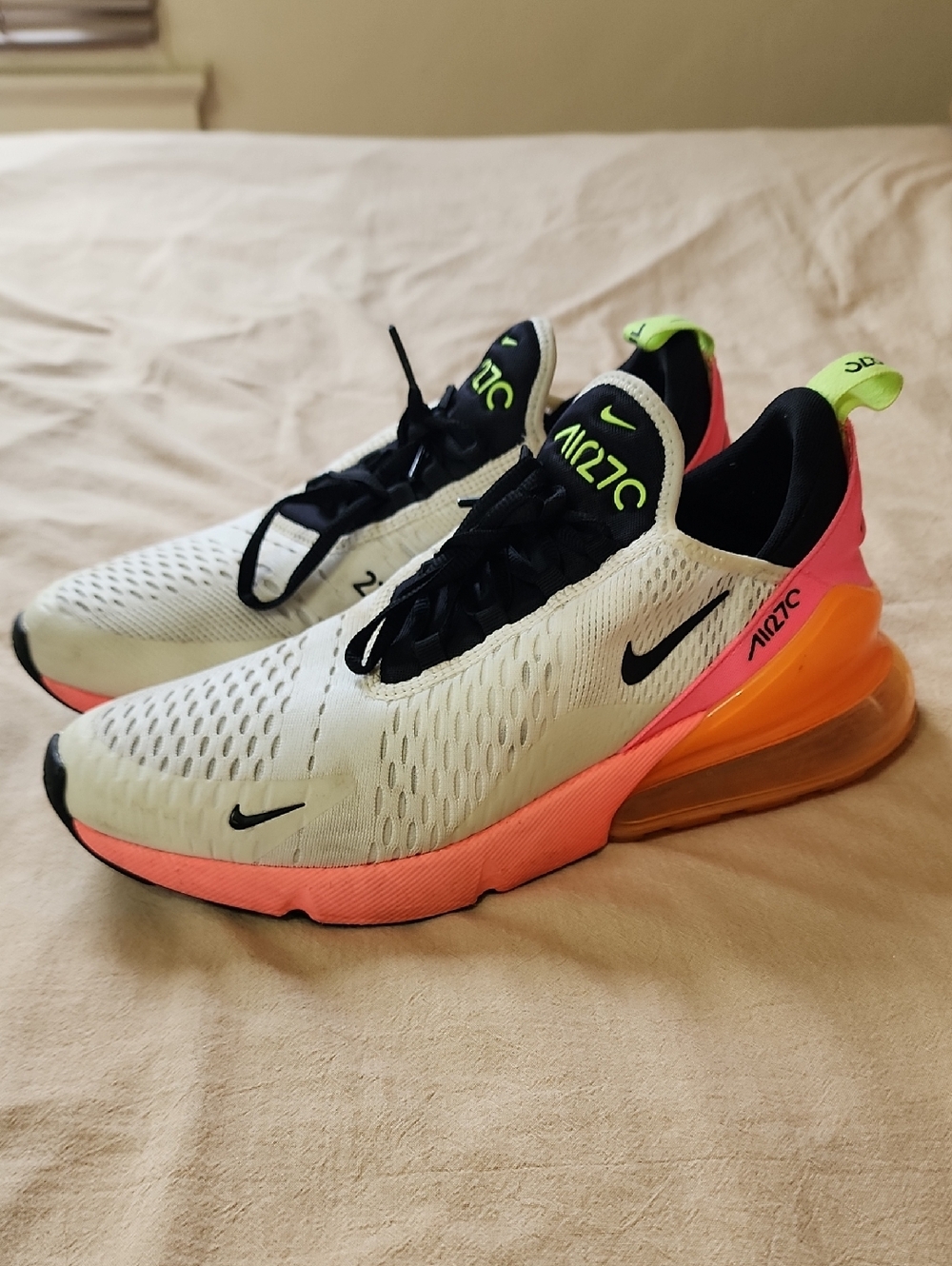 Nike Air Max 270 Sneakers - Cream/Coral/Neon Yellow/Black